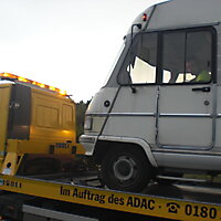 Der Hymer auf dem Laster