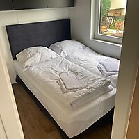 Diesmal hat Alfred das große Bett