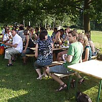die lauschenden Gäste